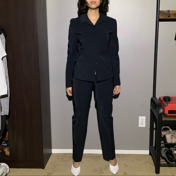 Prada Business suit - Picture 3 of 9